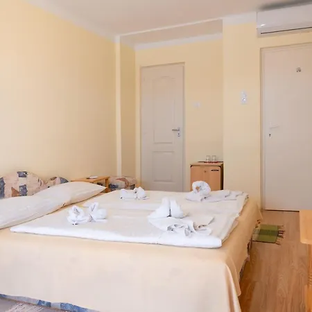 Sylvia Haz Hotel Tihany Exterior photo
