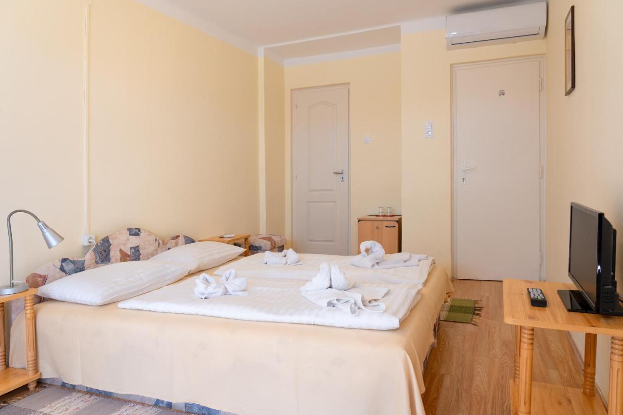 Sylvia Haz Guest house *